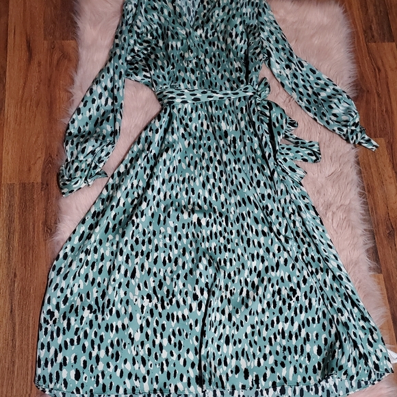 Coat - Picture 3 of 4